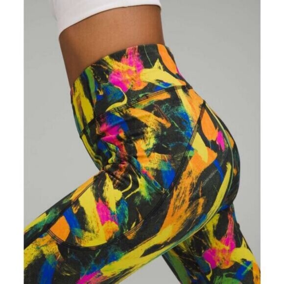 Lululemon Invigorate High-Rise Crop Everlux 23" In Undertone Black Multi Size 2 - Picture 3 of 8